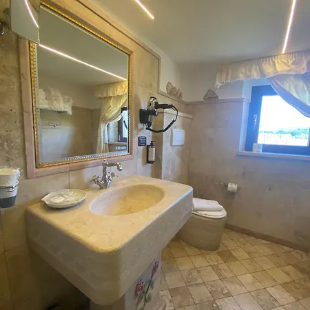 Unica Agri-charming House לינה וארוחת בוקר